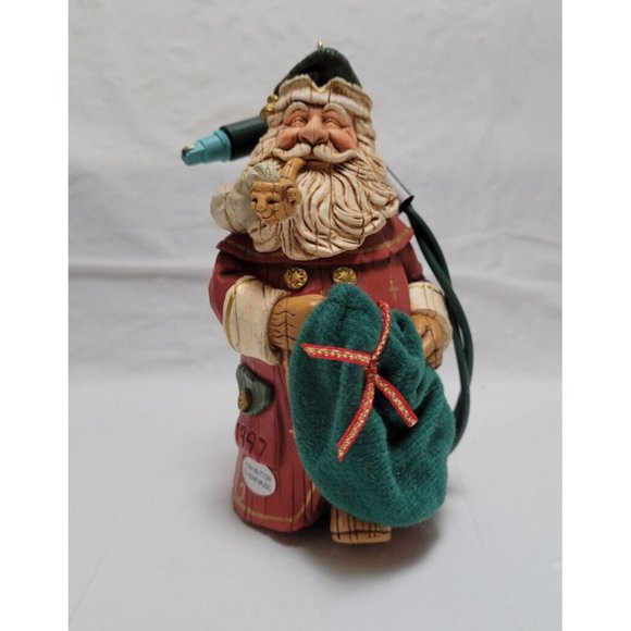 1997 Hallmark Keepsake Santa’s Secret Gift - Music Christmas Ornament Vintage - Picture 2 of 12